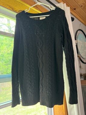 Women's Black Cable Knit Sweater